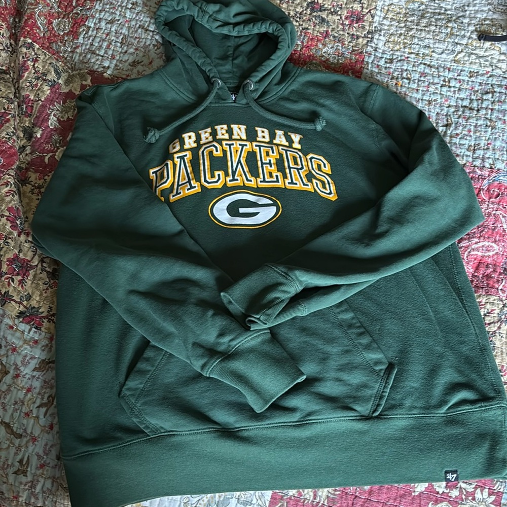 Green Bay Packers NFL Sweatshirt 47 Brand Size XL Green Long Sleeves Pullover